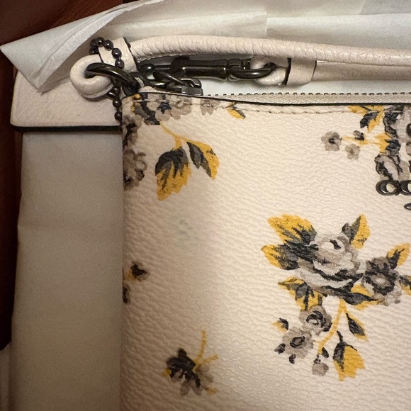 Coach Floral Pebble Leather Wristlet in Cream with Yellow & Gray Blooms - Picture 3 of 3